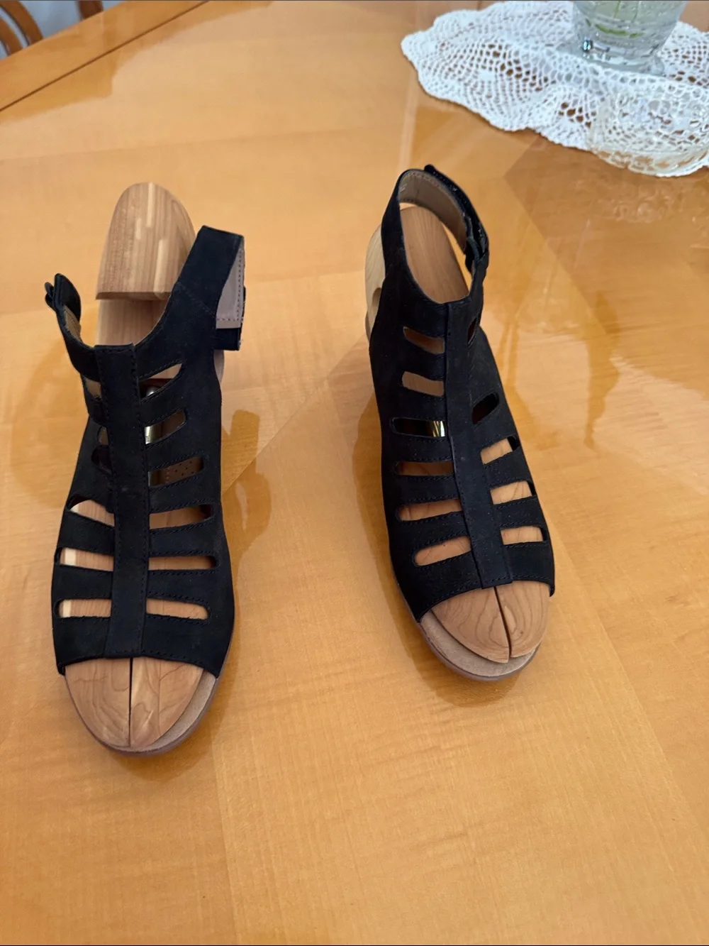 Cloudsteppers by Clarks Black Cutout Slingback Sandals size 9
